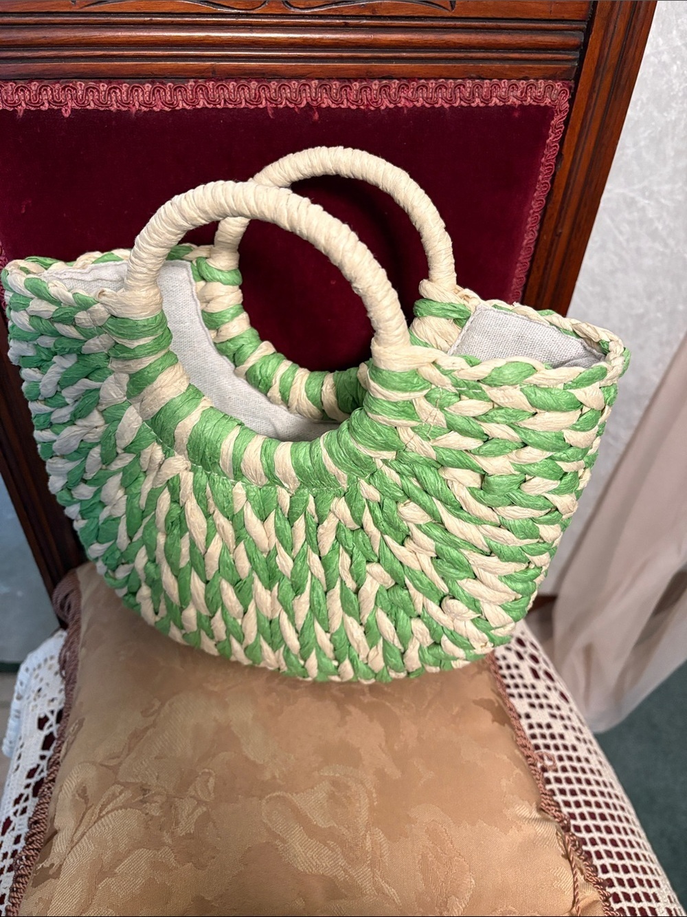 Woven Straw small Tote Bag in Green and Cream OS